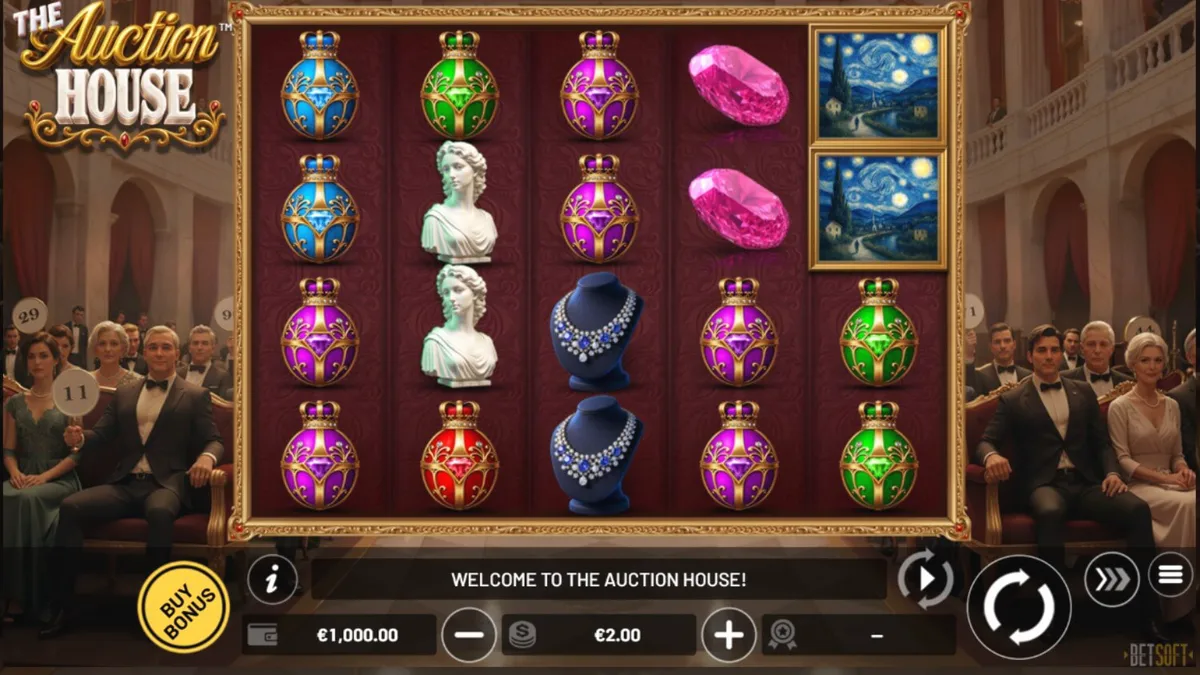 Tampilan visual mewah slot The Auction House dengan simbol permata dan barang antik